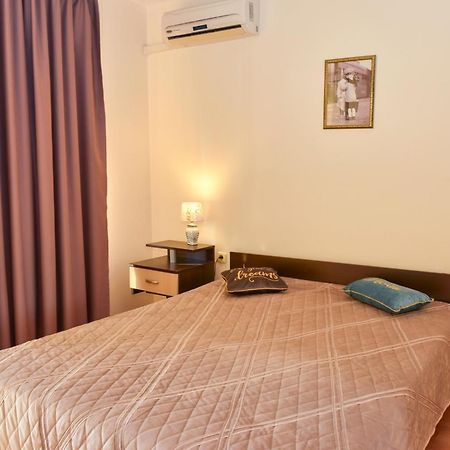 Crown And Imperial Apartments Sweti Wlas Exterior foto