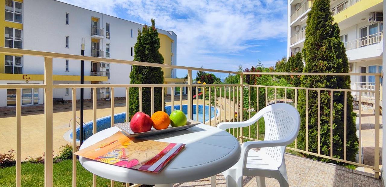 Crown And Imperial Apartments Sweti Wlas Exterior foto