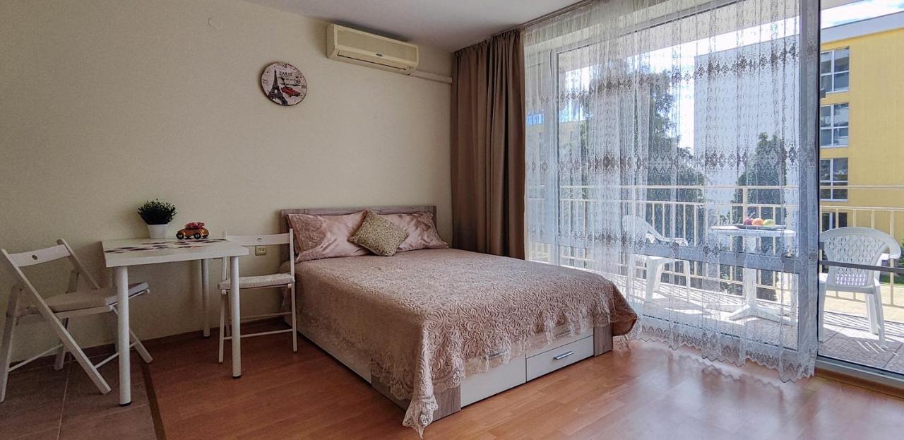 Crown And Imperial Apartments Sweti Wlas Exterior foto