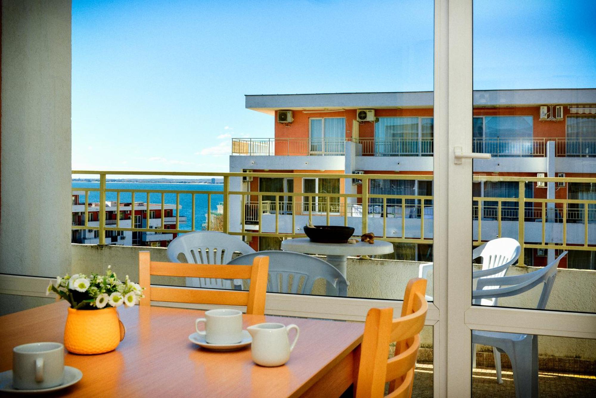 Crown And Imperial Apartments Sweti Wlas Exterior foto
