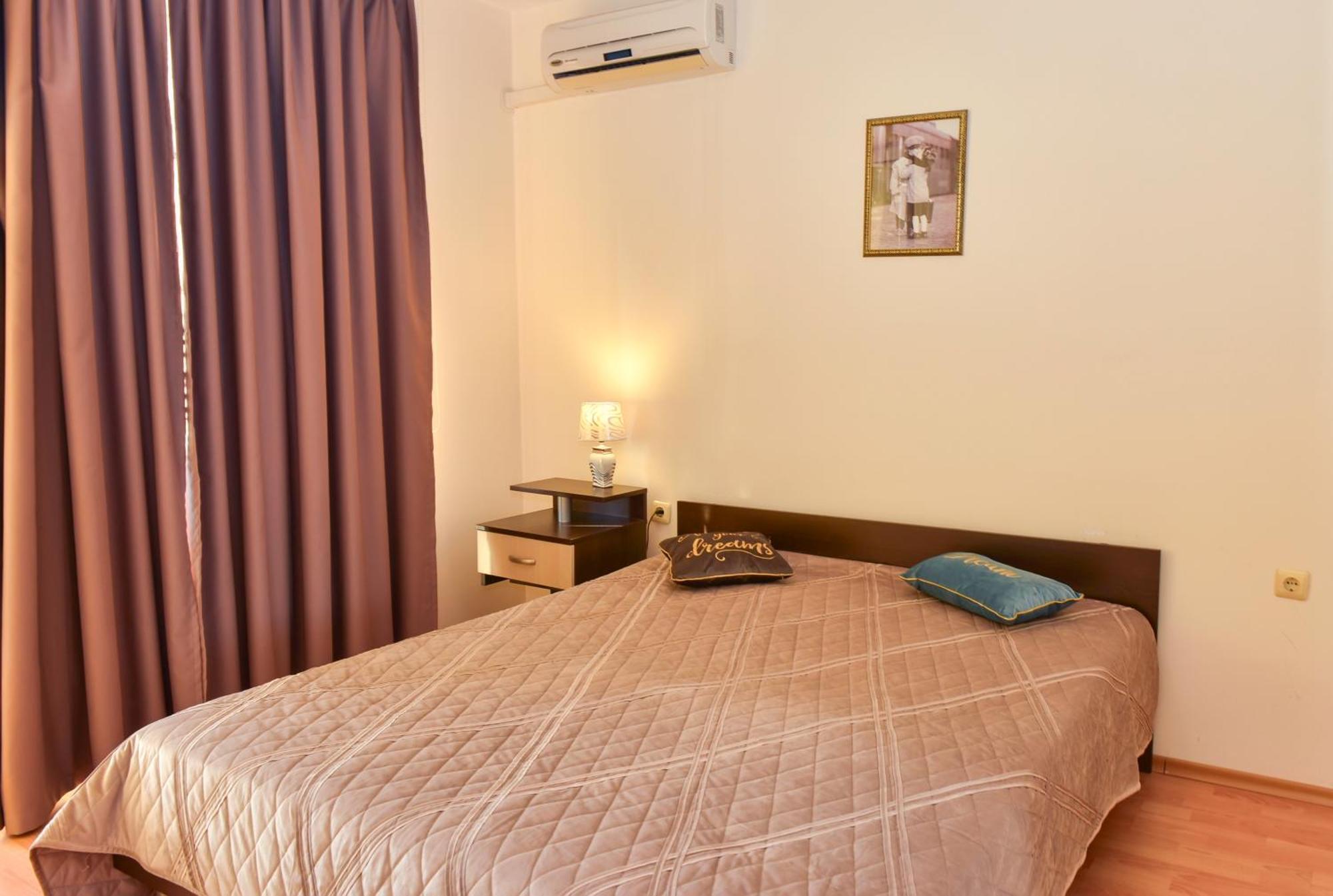 Crown And Imperial Apartments Sweti Wlas Exterior foto