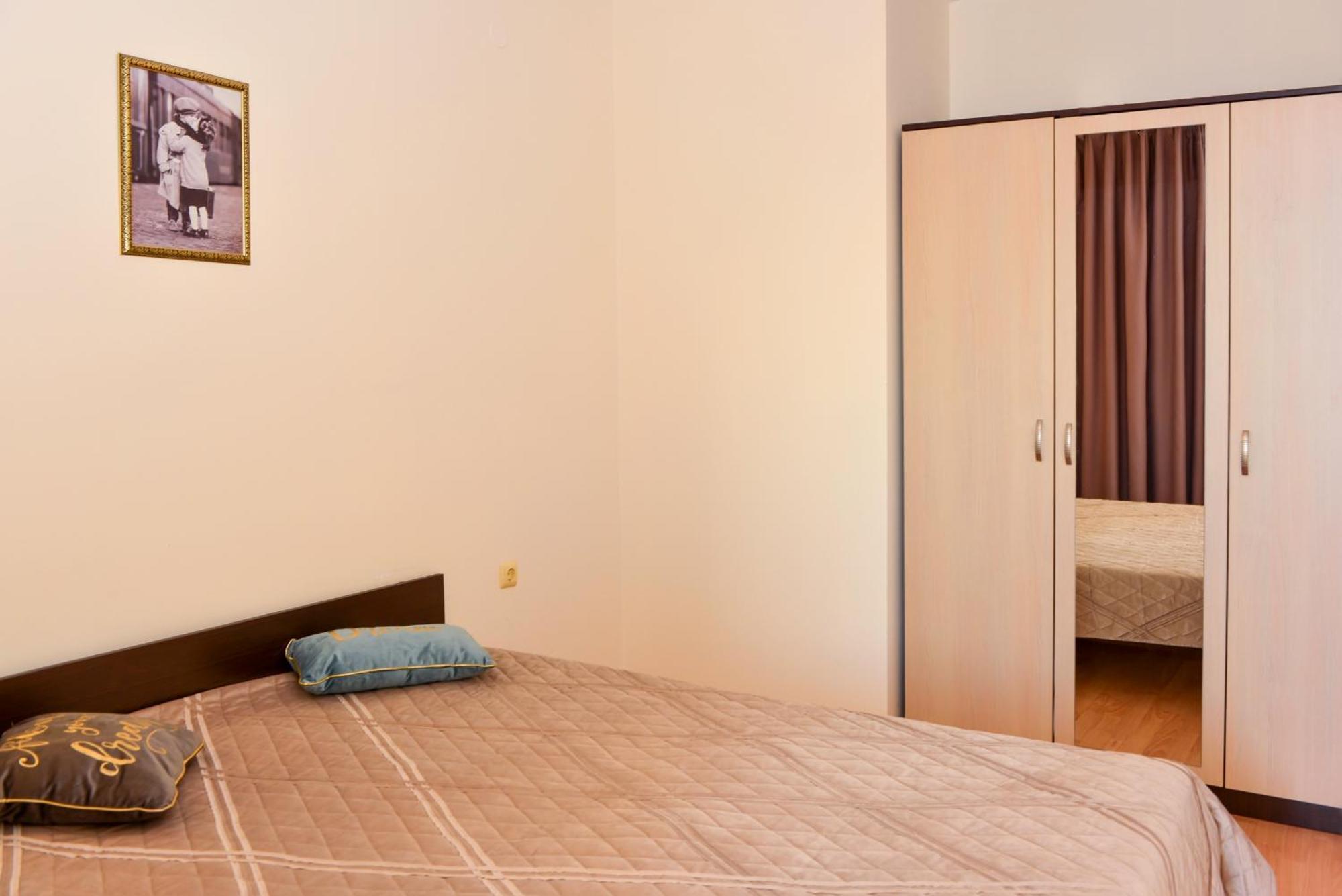 Crown And Imperial Apartments Sweti Wlas Exterior foto