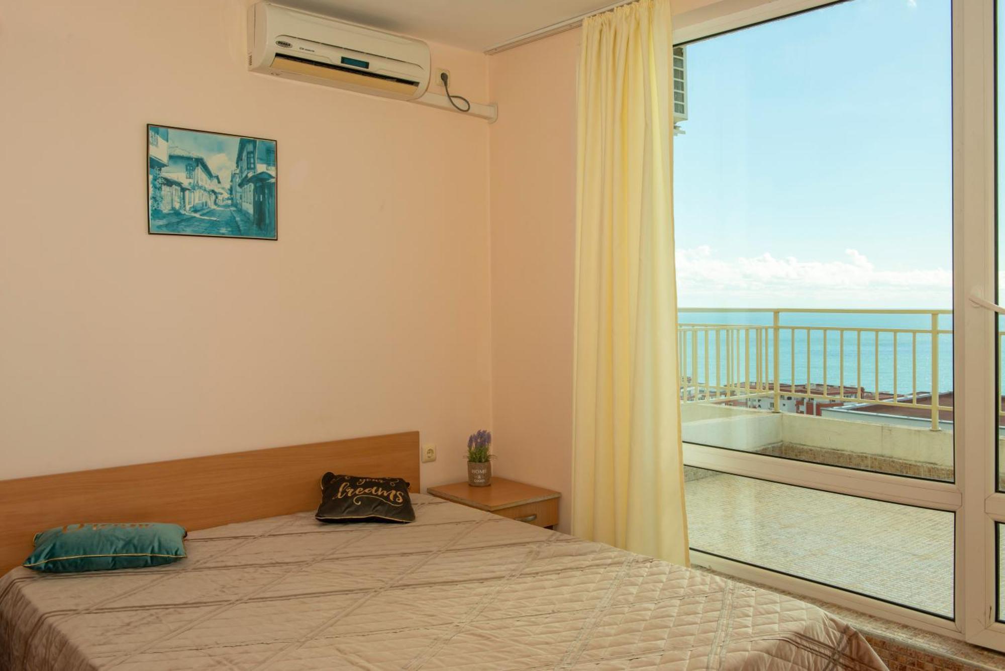 Crown And Imperial Apartments Sweti Wlas Exterior foto