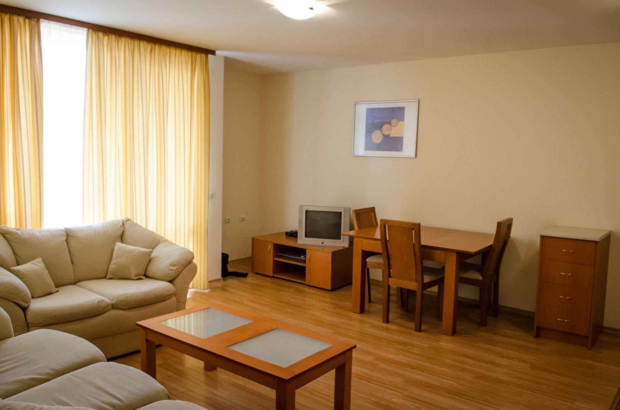 Crown And Imperial Apartments Sweti Wlas Exterior foto